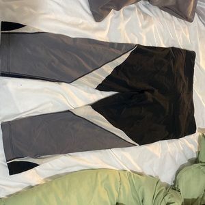 Nike Dri-Fit, Mesh Swirl Cropped Leggings